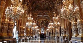 法国巴黎歌剧院是什么风格建筑的代表作